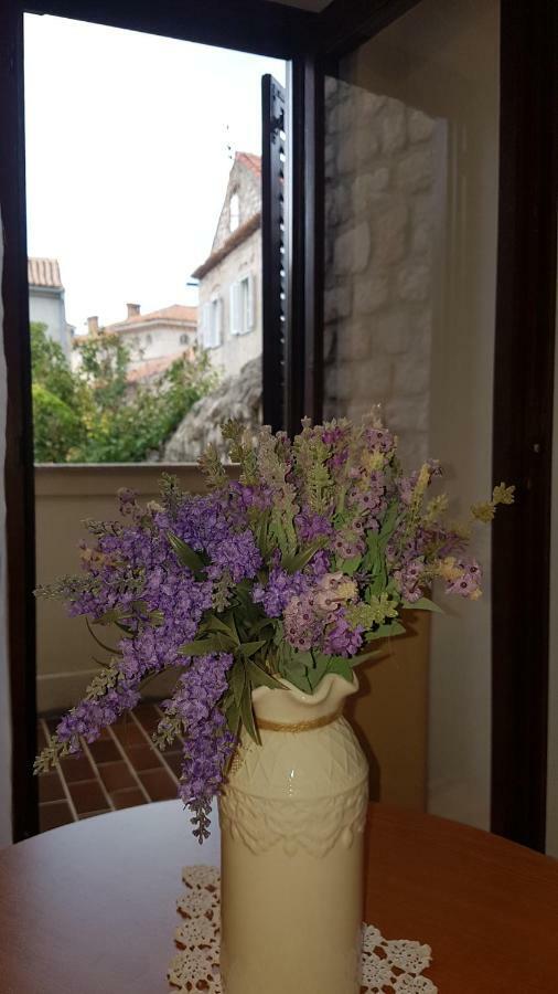 Apartment Lavanda Garden Rab Town Eksteriør bilde